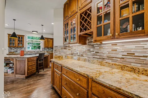 4695 Stonebridge Court Columbus IN 47201