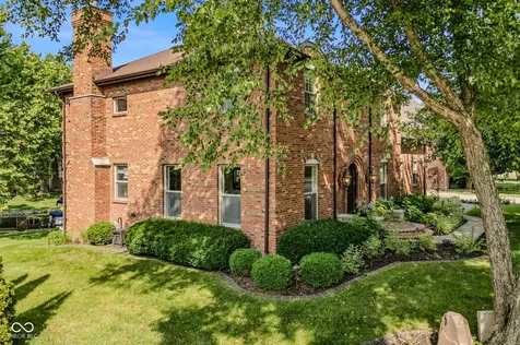 4695 Stonebridge Court Columbus IN 47201
