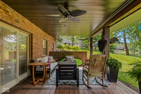 4695 Stonebridge Court Columbus IN 47201