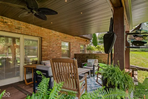 4695 Stonebridge Court Columbus IN 47201