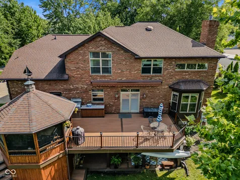 4695 Stonebridge Court Columbus IN 47201
