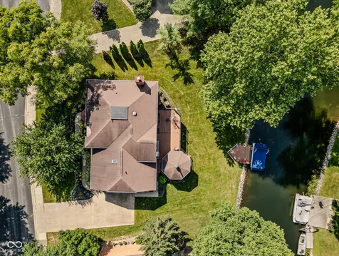 4695 Stonebridge Court Columbus IN 47201