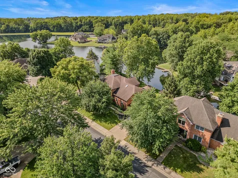 4695 Stonebridge Court Columbus IN 47201
