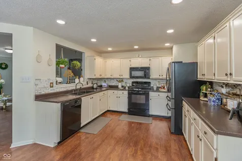 2111 Shadowbrook Drive Plainfield IN 46168
