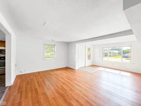 3025 Alice Avenue Indianapolis IN 46237