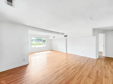 3025 Alice Avenue Indianapolis IN 46237
