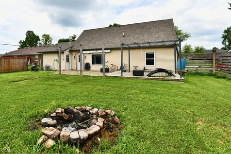 259 Forum Drive Whiteland IN 46184