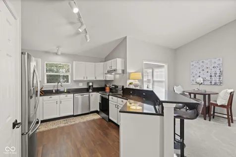 1337 Estuary Drive Indianapolis IN 46217