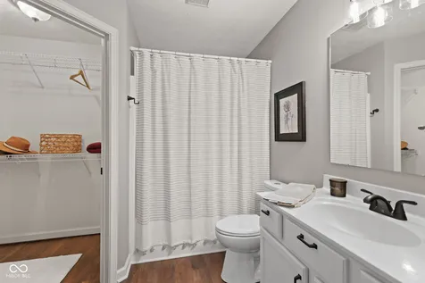 1337 Estuary Drive Indianapolis IN 46217