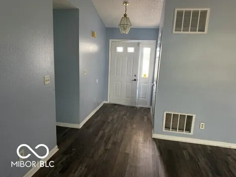 8107 Southern Trails Place Indianapolis IN 46237