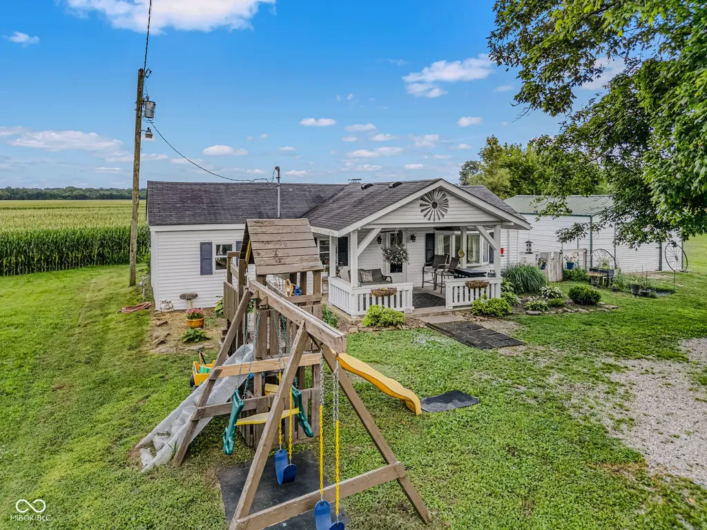 5653 S Jonesville Columbus IN 47201