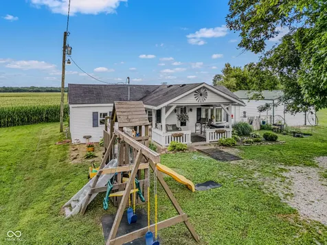 5653 S Jonesville Columbus IN 47201