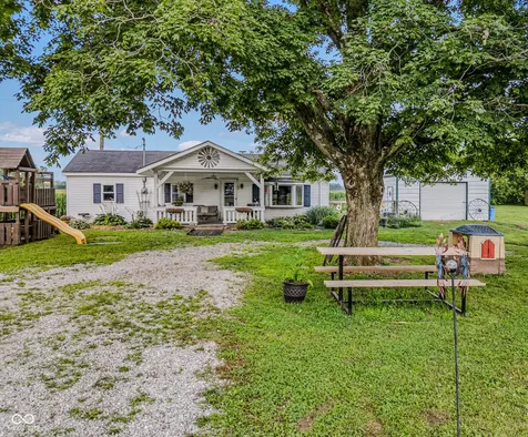 5653 S Jonesville Columbus IN 47201