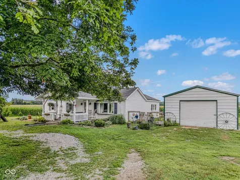 5653 S Jonesville Columbus IN 47201