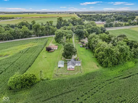 5653 S Jonesville Columbus IN 47201