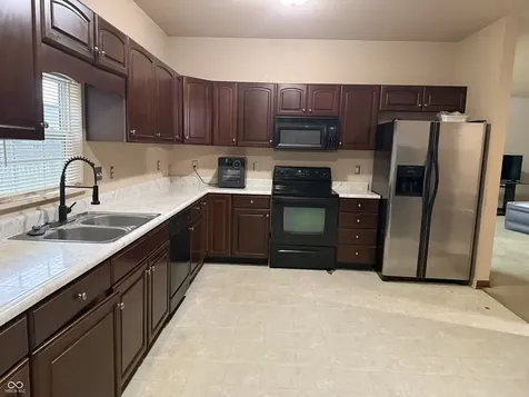 1816 Ernest Court Indianapolis IN 46234