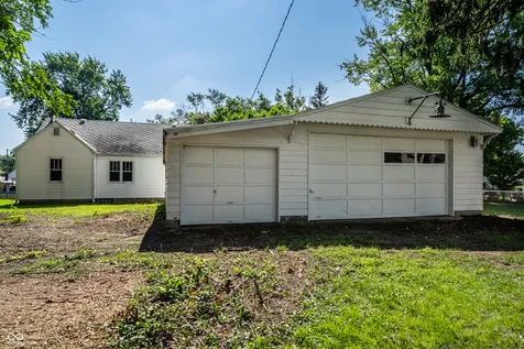 6428 Maple Street Indianapolis IN 46236