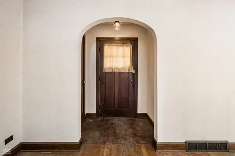 6428 Maple Street Indianapolis IN 46236