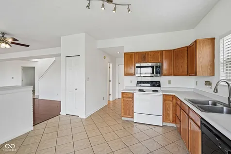 5214 Mesa Verde Drive Indianapolis IN 46237