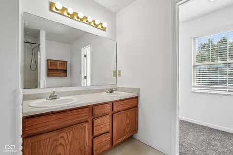 5214 Mesa Verde Drive Indianapolis IN 46237