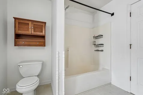 5214 Mesa Verde Drive Indianapolis IN 46237