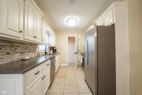 3675 W 558 N Huntington IN 46750