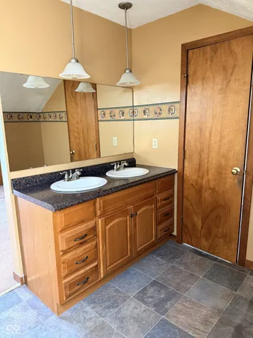 10109 E County Road 275 N Seymour IN 47274
