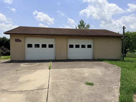 10109 E County Road 275 N Seymour IN 47274