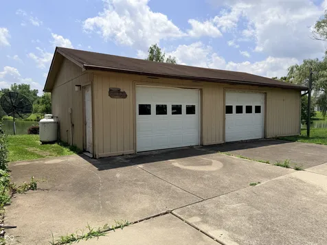10109 E County Road 275 N Seymour IN 47274