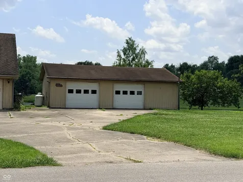 10109 E County Road 275 N Seymour IN 47274