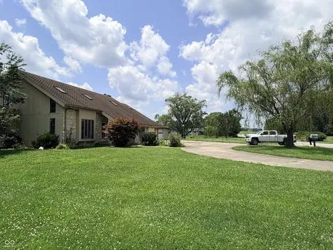 10109 E County Road 275 N Seymour IN 47274