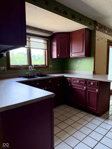 10109 E County Road 275 N Seymour IN 47274