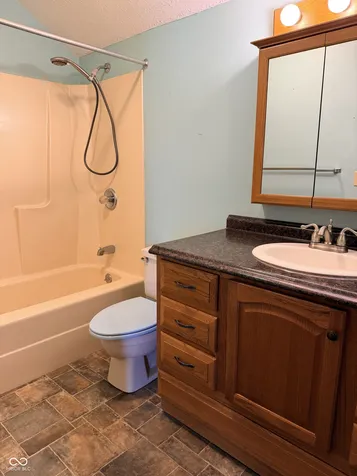 10109 E County Road 275 N Seymour IN 47274