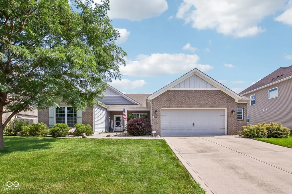 8725 Hornady Drive Indianapolis IN 46239