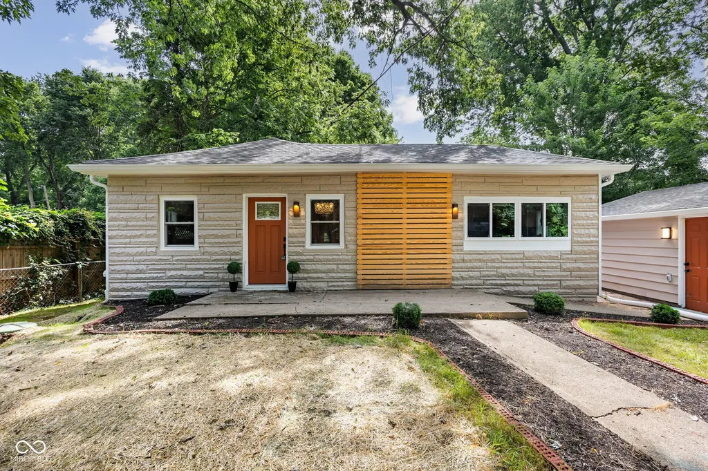 5101 Clarendon Road Indianapolis IN 46208