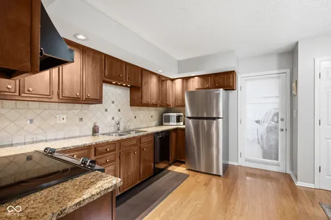 1807 Crystal Bay East Drive Plainfield IN 46168