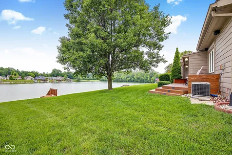 1807 Crystal Bay East Drive Plainfield IN 46168
