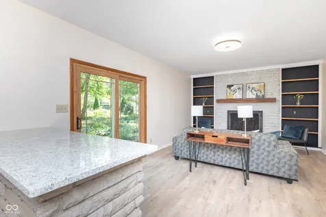 8847 W Ash Road Indianapolis IN 46234