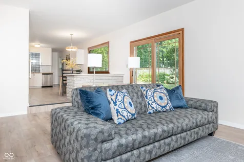 8847 W Ash Road Indianapolis IN 46234