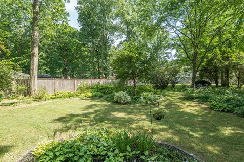 8847 W Ash Road Indianapolis IN 46234