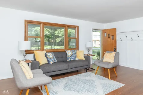 8847 W Ash Road Indianapolis IN 46234