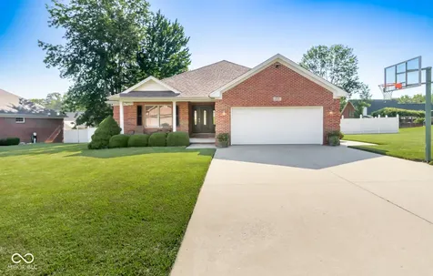 269 Matthew Drive Seymour IN 47274
