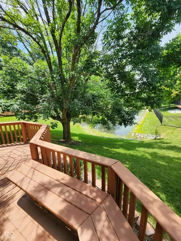 924 Thornwood Drive Greenwood IN 46143