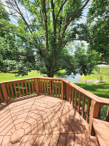 924 Thornwood Drive Greenwood IN 46143