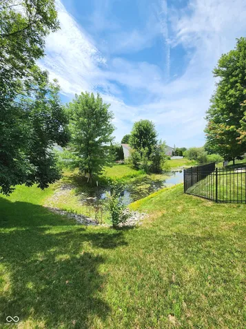 924 Thornwood Drive Greenwood IN 46143