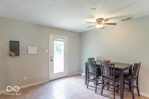 660 Wheat Field Lane Whiteland IN 46184