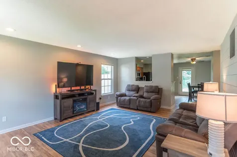 660 Wheat Field Lane Whiteland IN 46184