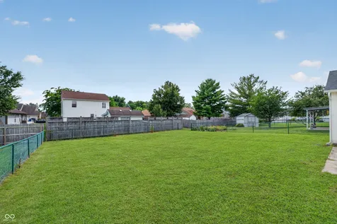1219 E Mckay Road Shelbyville IN 46176