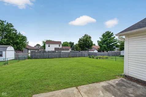 1219 E Mckay Road Shelbyville IN 46176