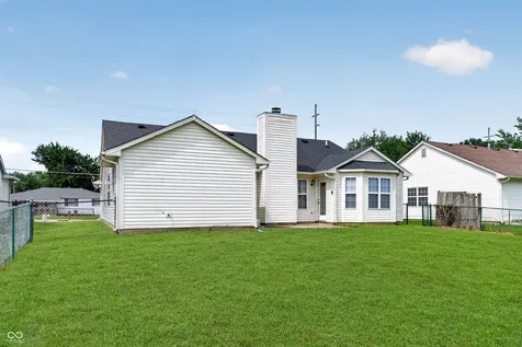 1219 E Mckay Road Shelbyville IN 46176